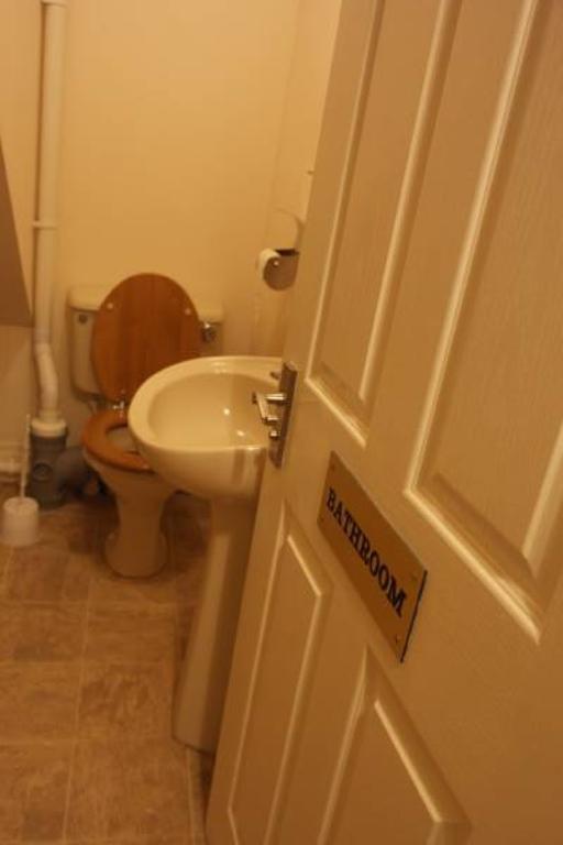 Hikers And Bikers Bed & Breakfast Hadfield Екстериор снимка